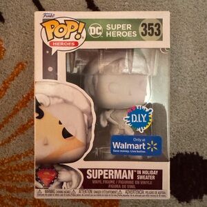 POP! 353 Superman in Holiday Sweater D.I.Y.